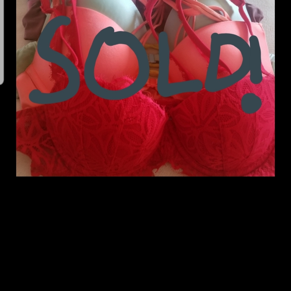 Bundle 5 pices 34 B Victoria's secret